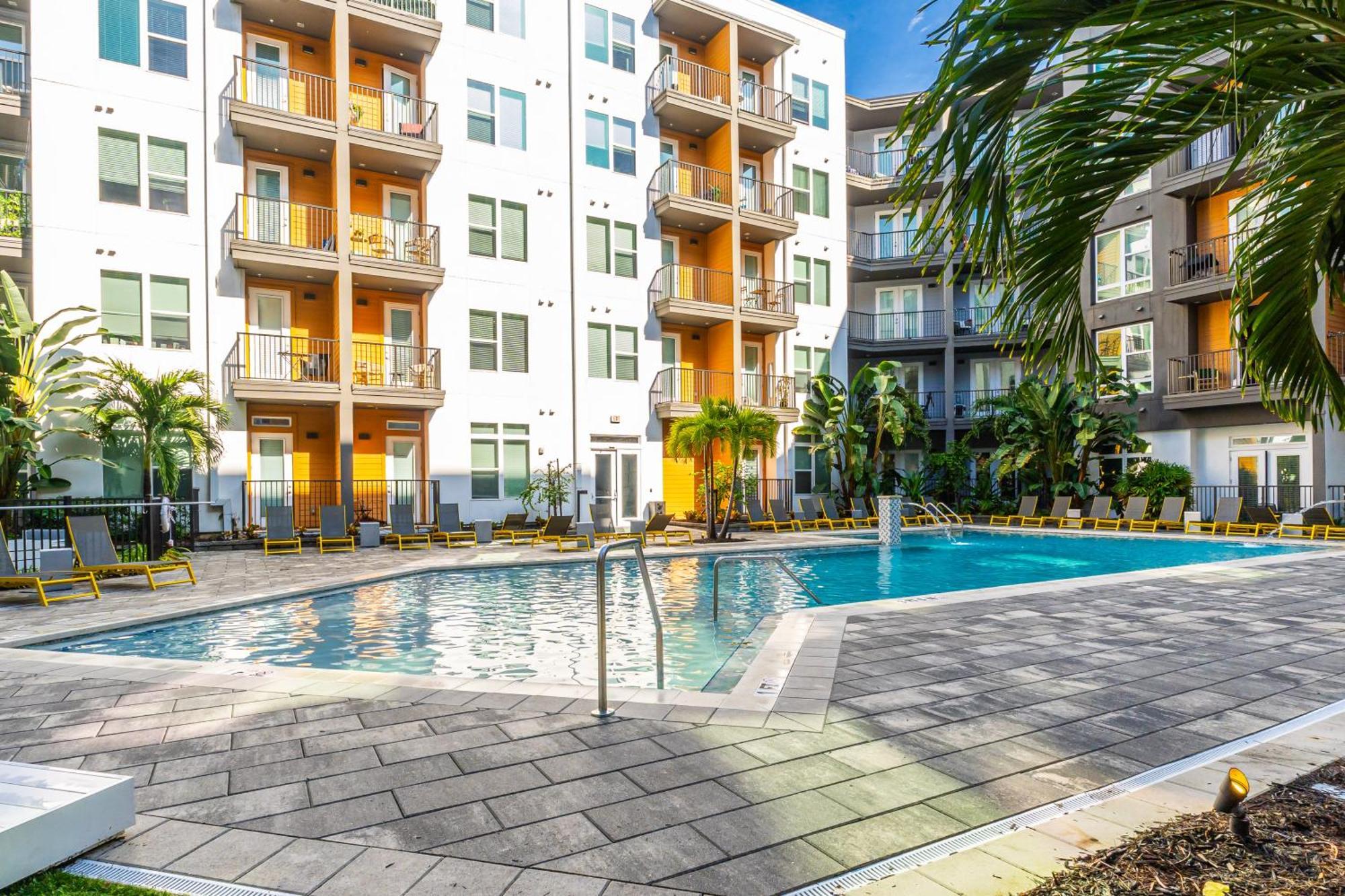 Tropicana Field 1 Bed In Downtown St Pete With Free Parking Sankt Petersburg Exterior foto
